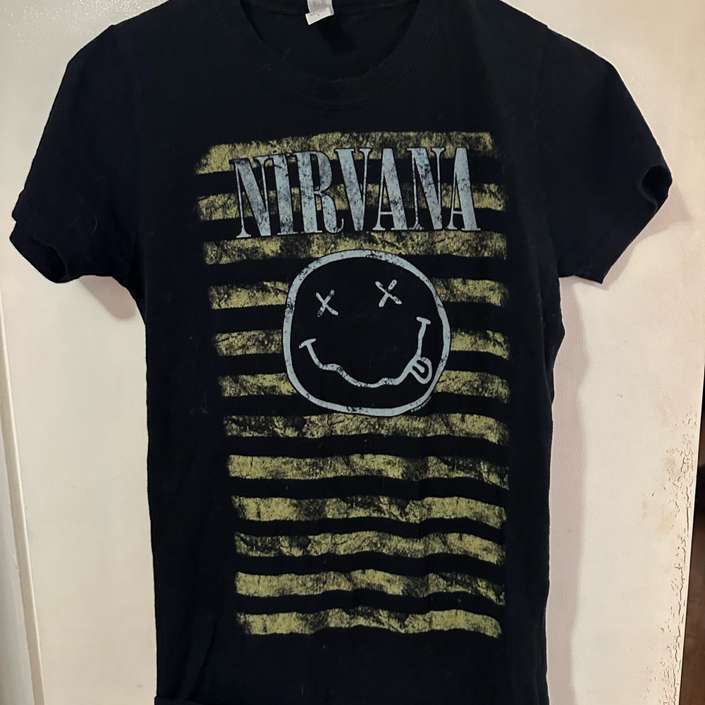 NIRVANA WOMANS TSHIRT